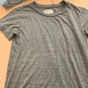 Heather gray t-shirt